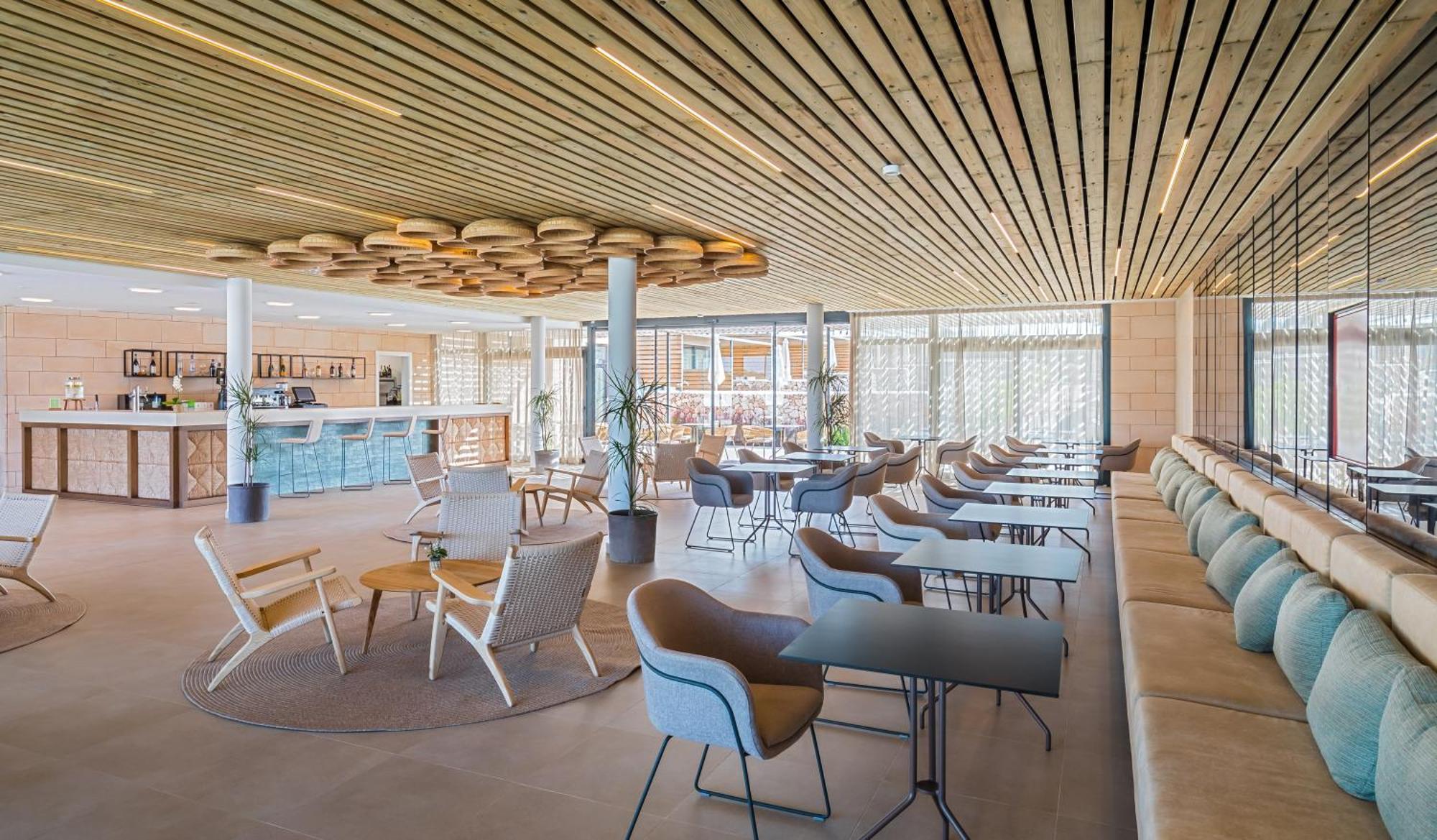 Barcelo Nura Hotel Sant Lluis Exterior photo